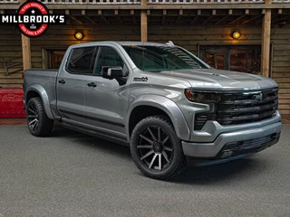 Chevrolet Silverado 2024 - High Country 6.2 V8 420 PK, obrazek 4