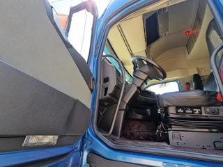 Volvo FH 2019 - 13.500 Globetrotter XL 4x2 - I parkcool - Full air - Leather - 2x tank obrazek 9