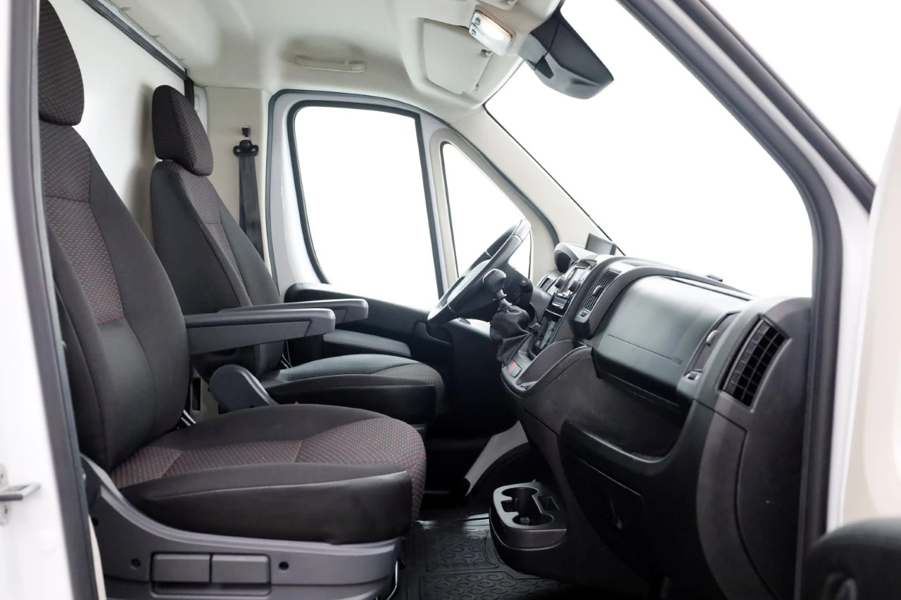Peugeot Boxer 2023 - 2.2 BlueHDi 165pk Durisotti Lowliner Bakwagen met laadklep 01-2023 image 6