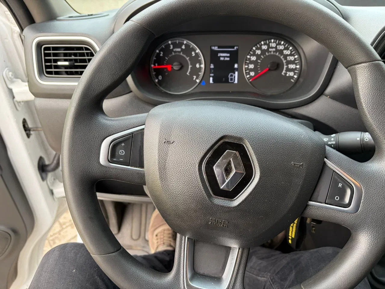 Renault Master 2022 - 2.3DCI Bakwagen Laadklep Zijdeur Airco Cruisecontrol image 9