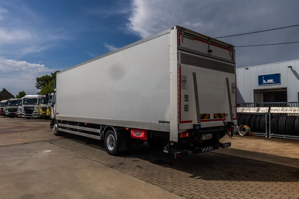 Renault 2020 - D12.240+HAYON ANTEO 1.7T. zdjęcie 3