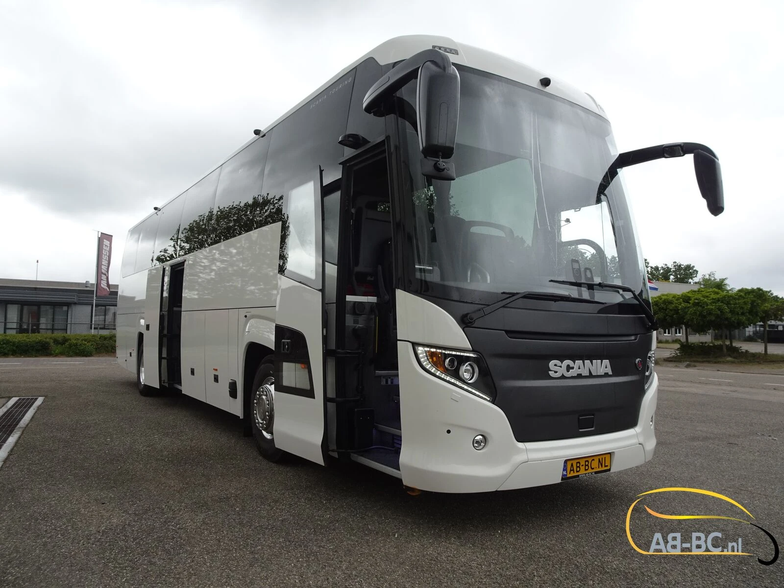 Scania Higer Touring HD 51 Seats EURO 6 afbeelding 1