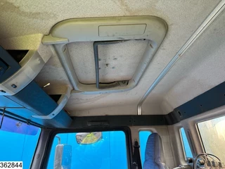 MAN TGA 2003 - 33 360 6x4, Manual transmission, Steel suspension immagine 8