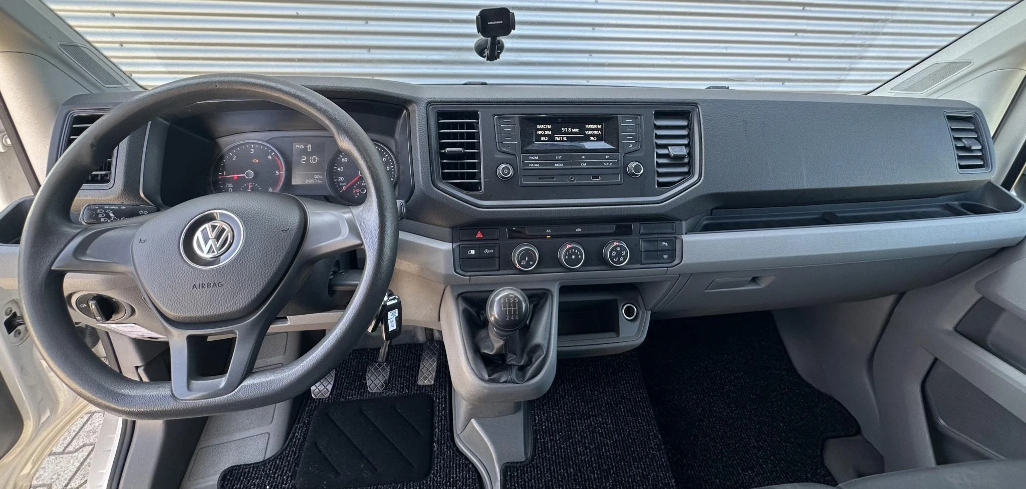 Volkswagen Crafter 2018 - 35 2.0 TDI L4H2 Trendline Airco|Cruise|PDC obrázek 2