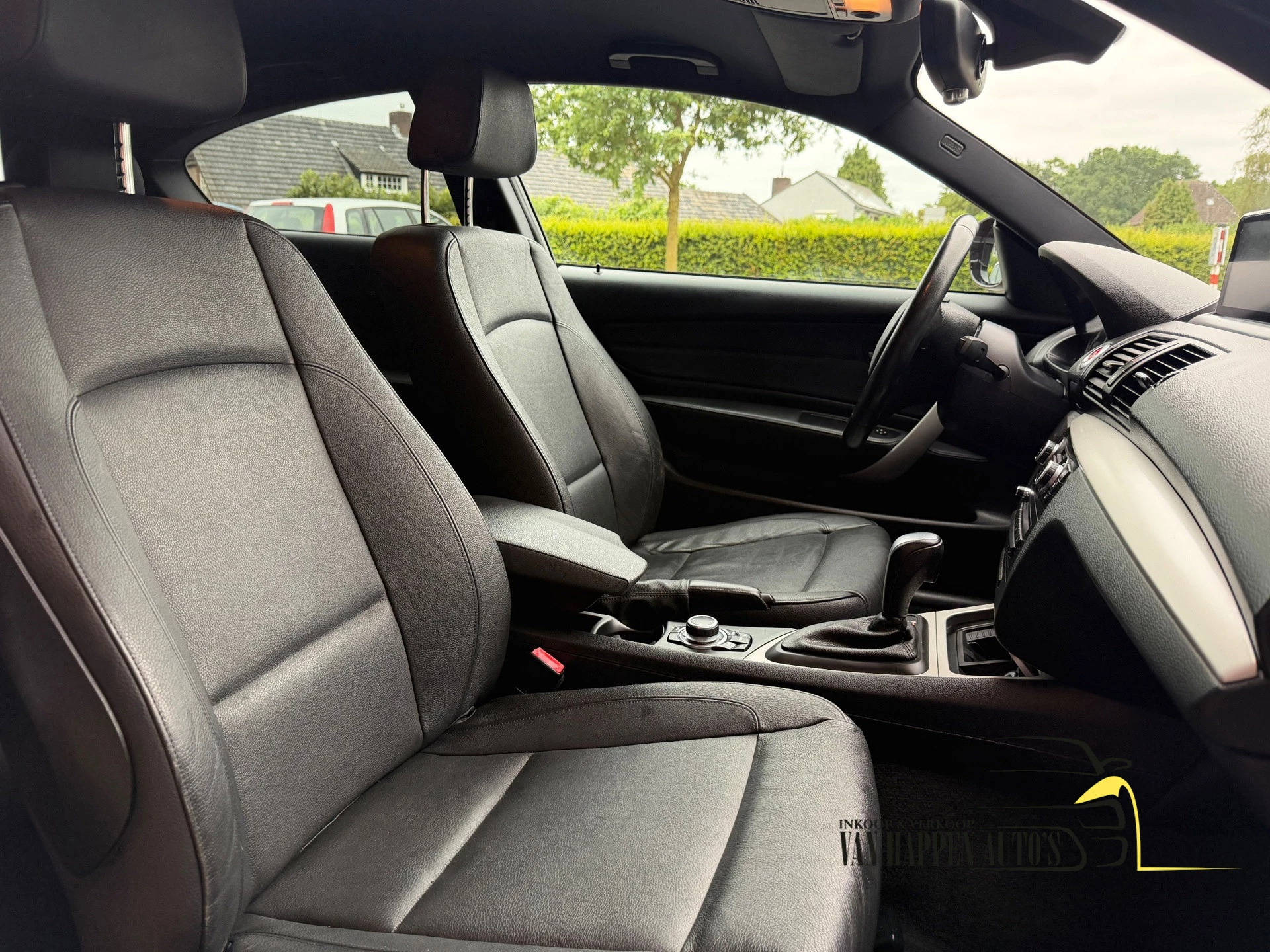 BMW 1 Serie 2011 - 120i Business Line Ultimate Edition / automaat / apk 7-2027 afbeelding 5