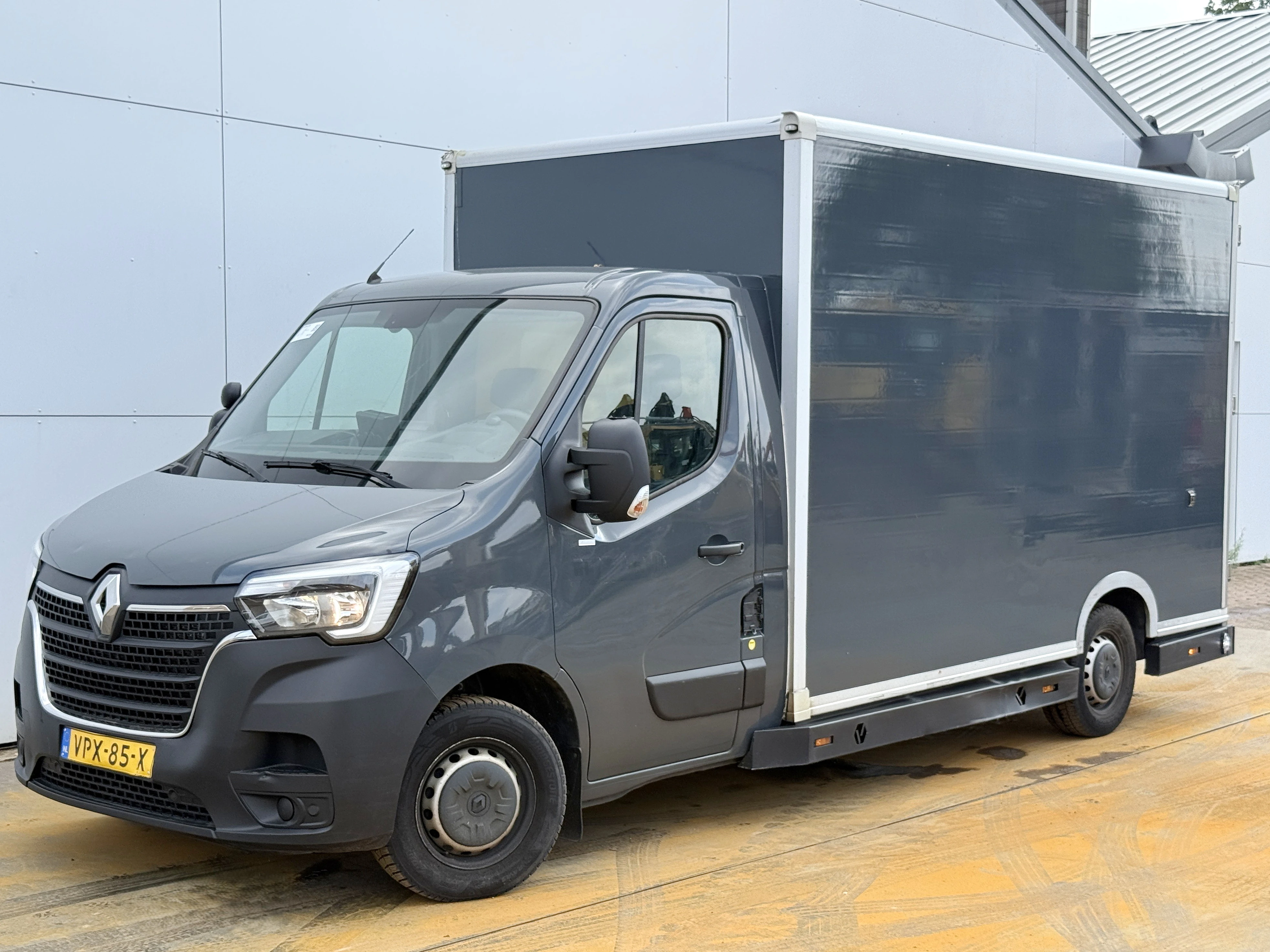 Renault Master 2022 - Plancher T35 2.3 DCI 150PK Automaat Bakwagen Airco Cruise Control Camera Foodtruck Meubelbak Paardenwagen image 1