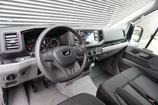 MAN TGE 2024 - 140pk Apple carplay Cruise control Camera Trekhaak 270° Deuren image 2 thumbnail