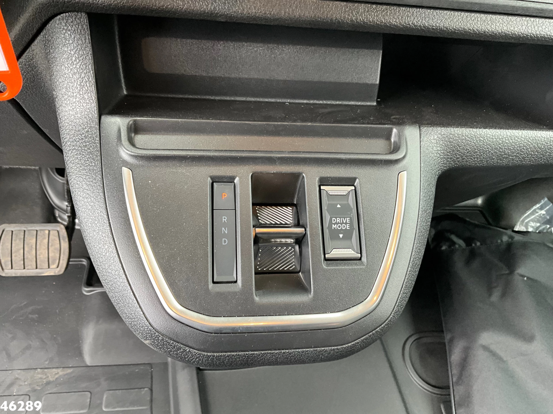 Peugeot e-Expert 2026 - 100% elektrisch kippende zijlader obrázek 20