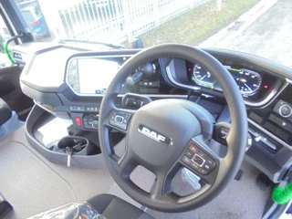 DAF XDC 2026 - 450 8X4 DEMO UNUSED RHD image 9
