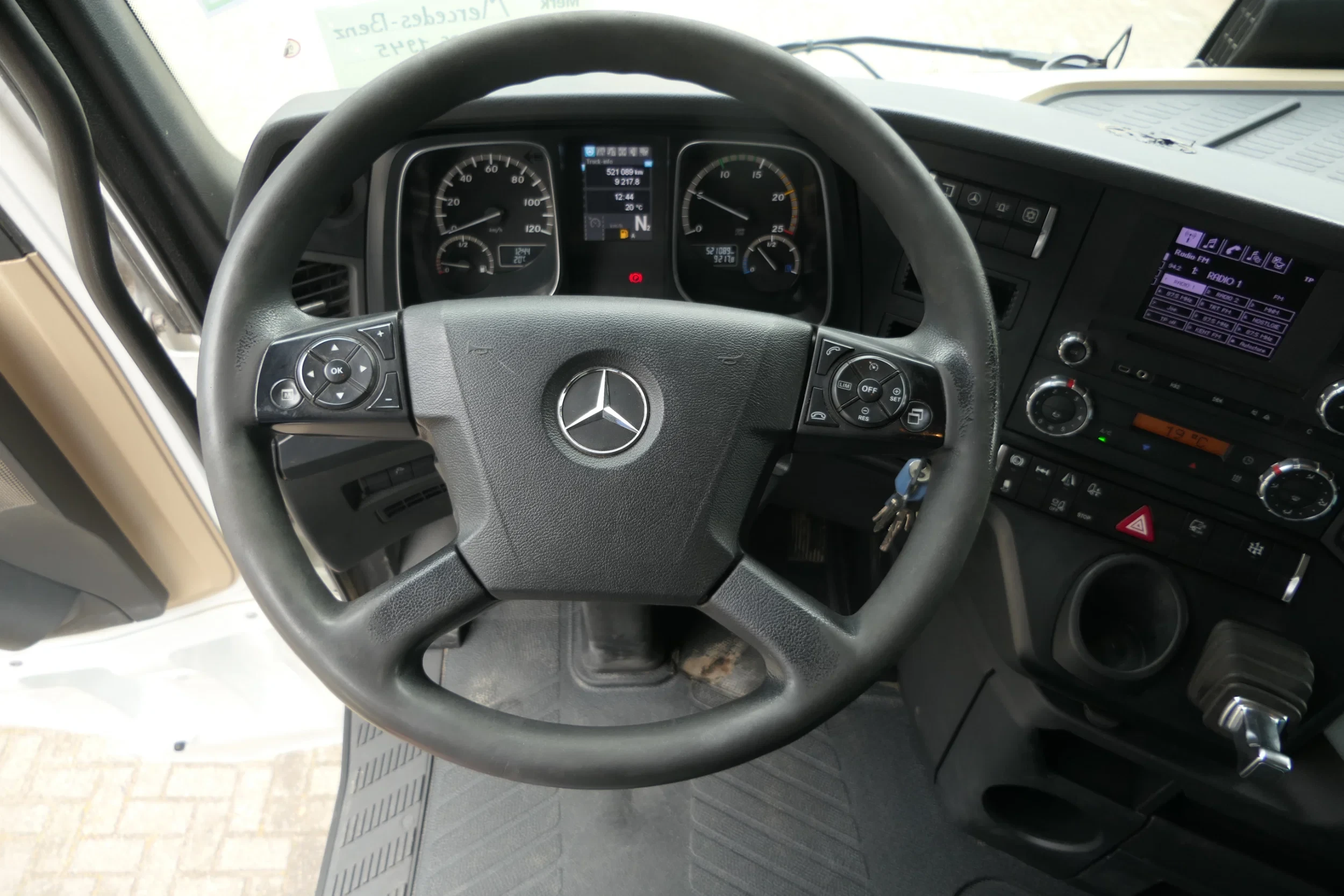 Mercedes-Benz Actros 2019 - 1945 | Hydraulic | Retarder | 521089Km | 2019 | Smart Tacho 2 | Stand Klima | Euro6 | TUV/MOT/APK 02-2027 | Belgium Truck afbeelding 27