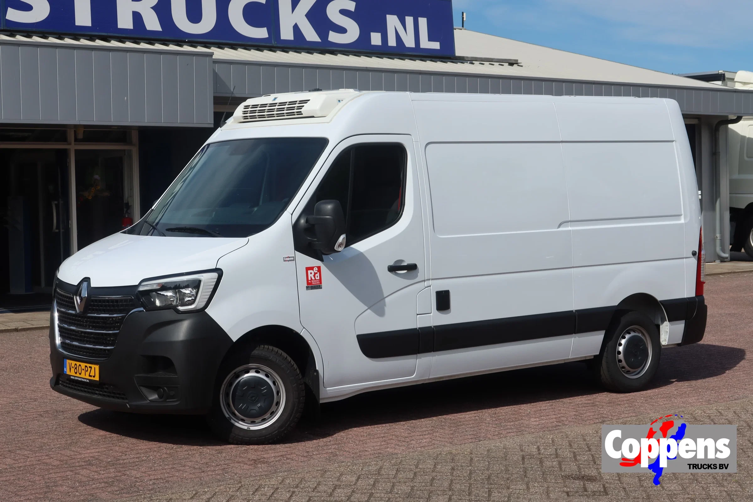 Renault Master 2024 - L2/H2 Master. ATP up to June 2030. Cooling/freezing -20 C. 220 Volt Plug afbeelding 1