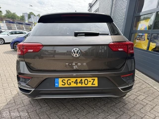 Volkswagen T-Roc 2018 - 1.0 TSI Style 116 PK Airco Navi PDC obrazek 4