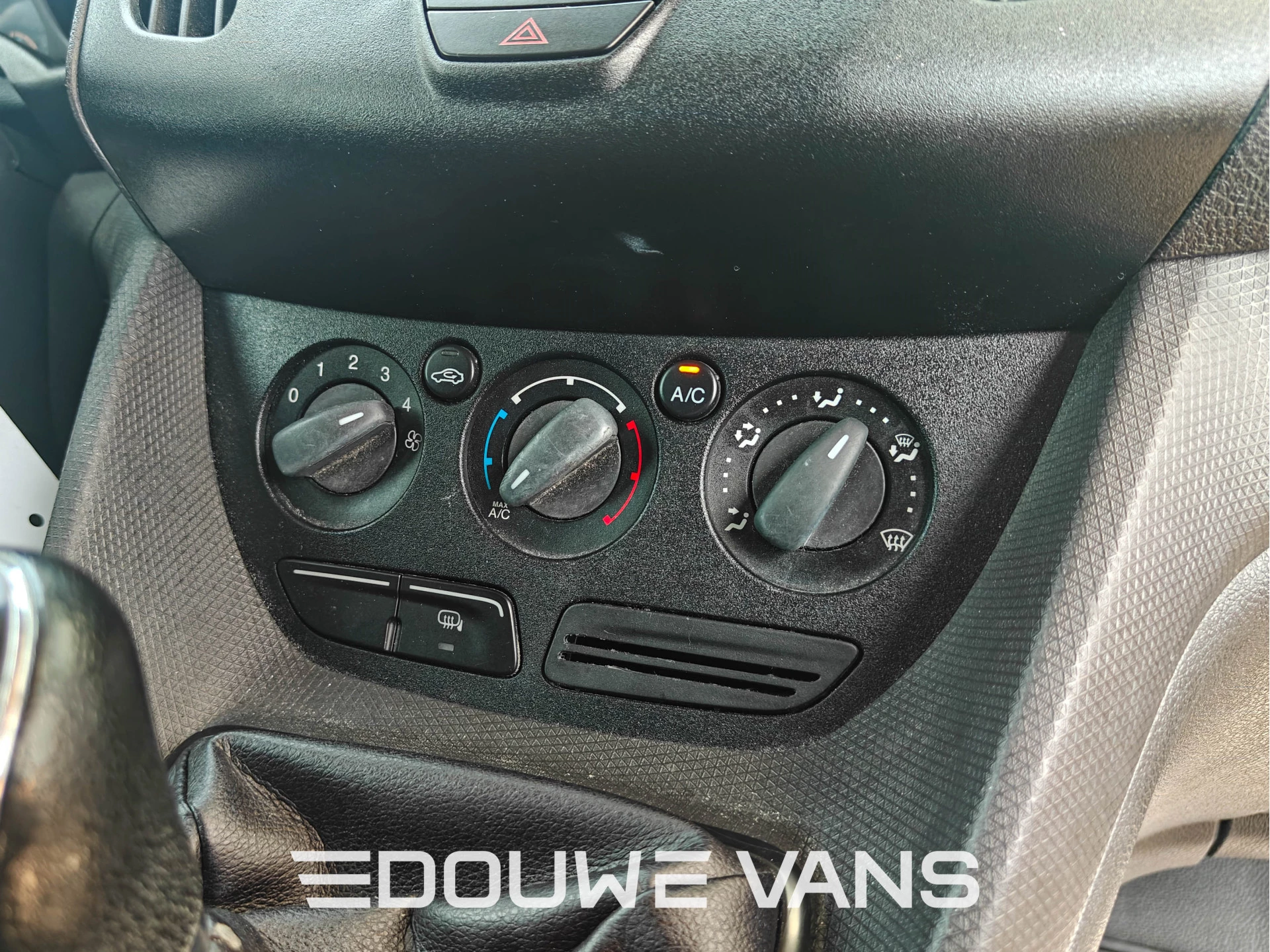 Ford Transit Connect 2015 - 1.6 L2 Trekhaak Airco Bluetooth 3 Pers. afbeelding 13