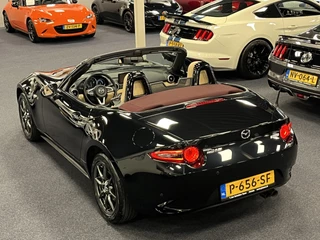 Mazda MX-5 2018 - ND Roadster 1.5 SkyActiv-G 131PK Sakura Limited Bose Leder PDC Apple CarPlay bild 4