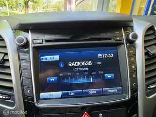 Hyundai i30 2016 - 1.6 GDi i-Motion plus Dealer onderhouden! obrazek 22