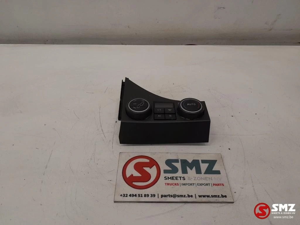 Volvo 2015 - Occ airco regeleenheid Volvo afbeelding 1