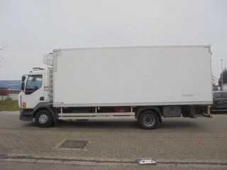 Renault D 2020 - 210 FRIGO MANUAL GEARBOX zdjecie 28