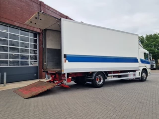 Scania 94 260 2003 - P94 - 4x2 - Full air - Manual gearbox - Loadlift - 5.50 Wb obrazek 29