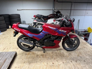 Kawasaki GPZ 500 S 1996 - Maar 2.292Km !! afbeelding 3 miniatuur