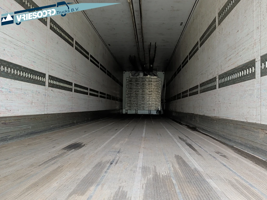 Schmitz Cargobull 2016 - SCB*S3B MET SCHADE imagen 3