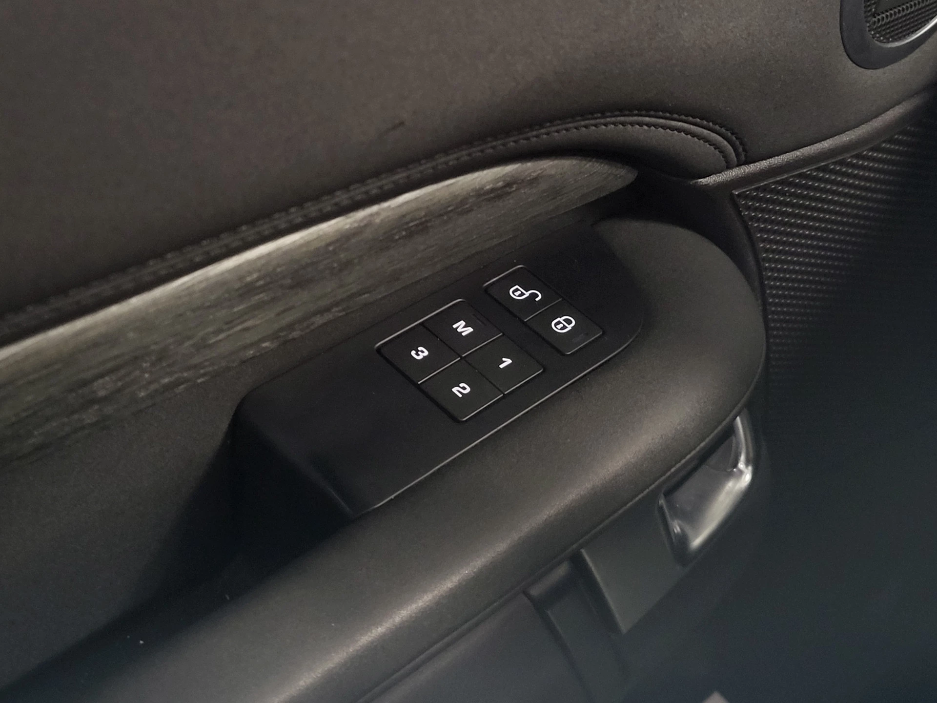 Land Rover Discovery 2017 - 2.0Sd4 Automaat Grijs kenteken Euro 6! zdjęcie 18