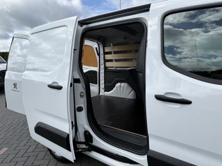 Peugeot Partner 2023 - 1.5 BlueHDi 102 PK / L1H1 / 1e EIG. / AIRCO / CRUISE / CARPLAY / SCHUIFDEUR / ZEER NETJES! obrazek 7