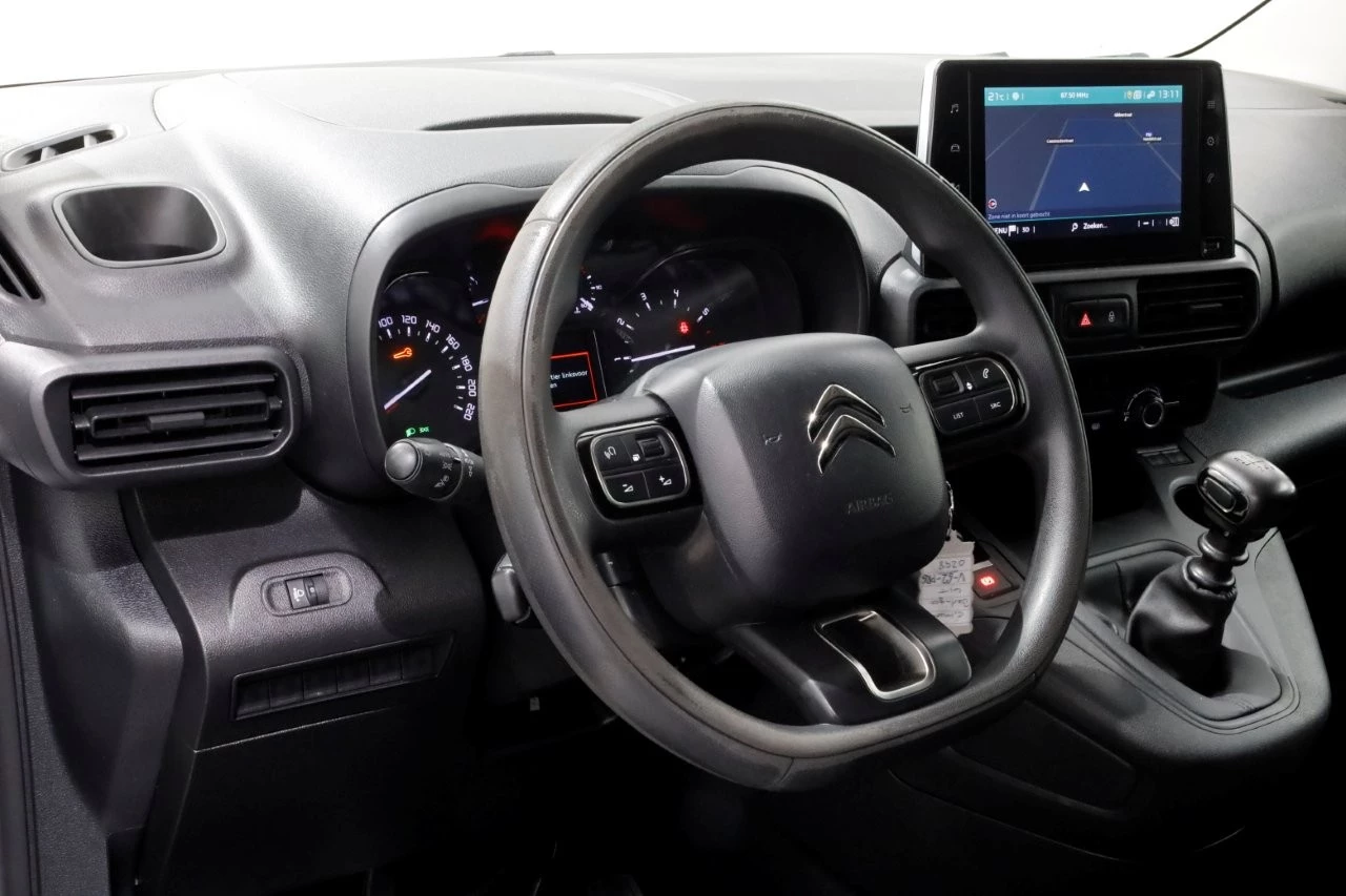 Citroën Berlingo 2021 - 1.2 PureTech 110pk Benzine Airco/Navi/Camera/3Pers. 02-2021 afbeelding 12