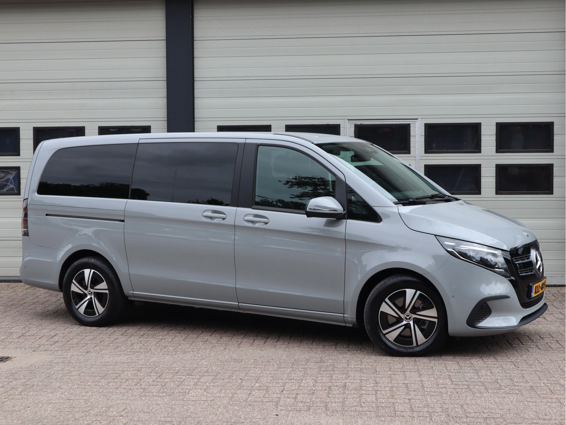 Mercedes-Benz EQV 2024 - 300 90 kWh L2 - 8 Persoons 2+3+3 - Facelift afbeelding 5