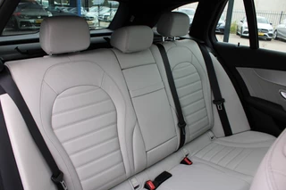Mercedes-Benz C-Class 2015 - Estate 400 4MATIC AMG PANORAMADAK LUCHTVERING LEDER MEMORY HEAD-UP COMAND 19'' TREKHAAK imagen 17