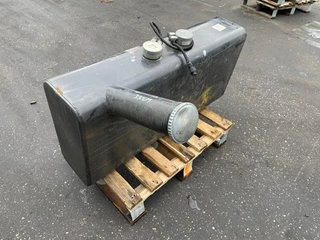 Diverse N/A - STALEN BRANDSTOFTANK 120 LITER (106X25X50 CM) afbeelding 1