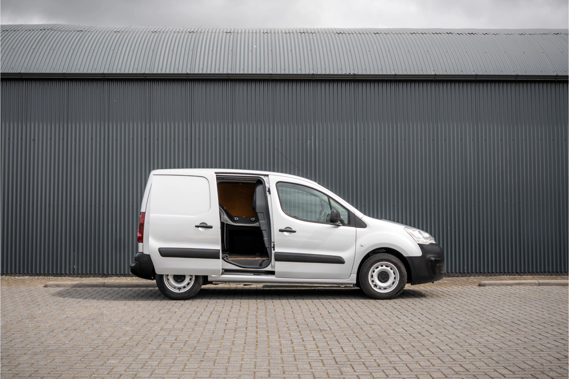 Peugeot Partner 2018 - 1.6 HDi BlueHDi 75 | Cruise | Airco afbeelding 7