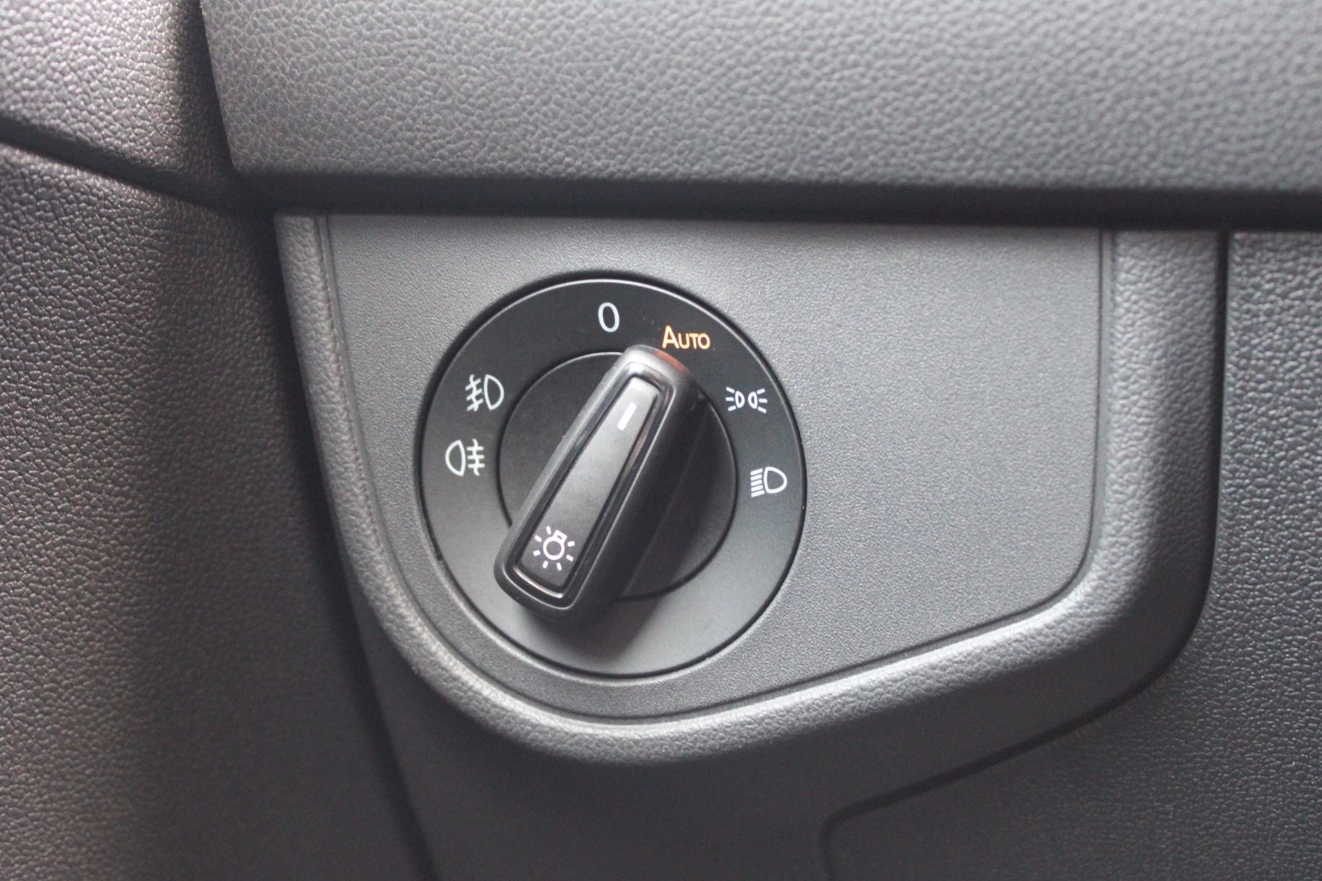 Volkswagen Taigo 2022 - 1.0 TSI Style Automaat Panodak Carplay Keyless Stoelverwarming VisualGreen afbeelding 23