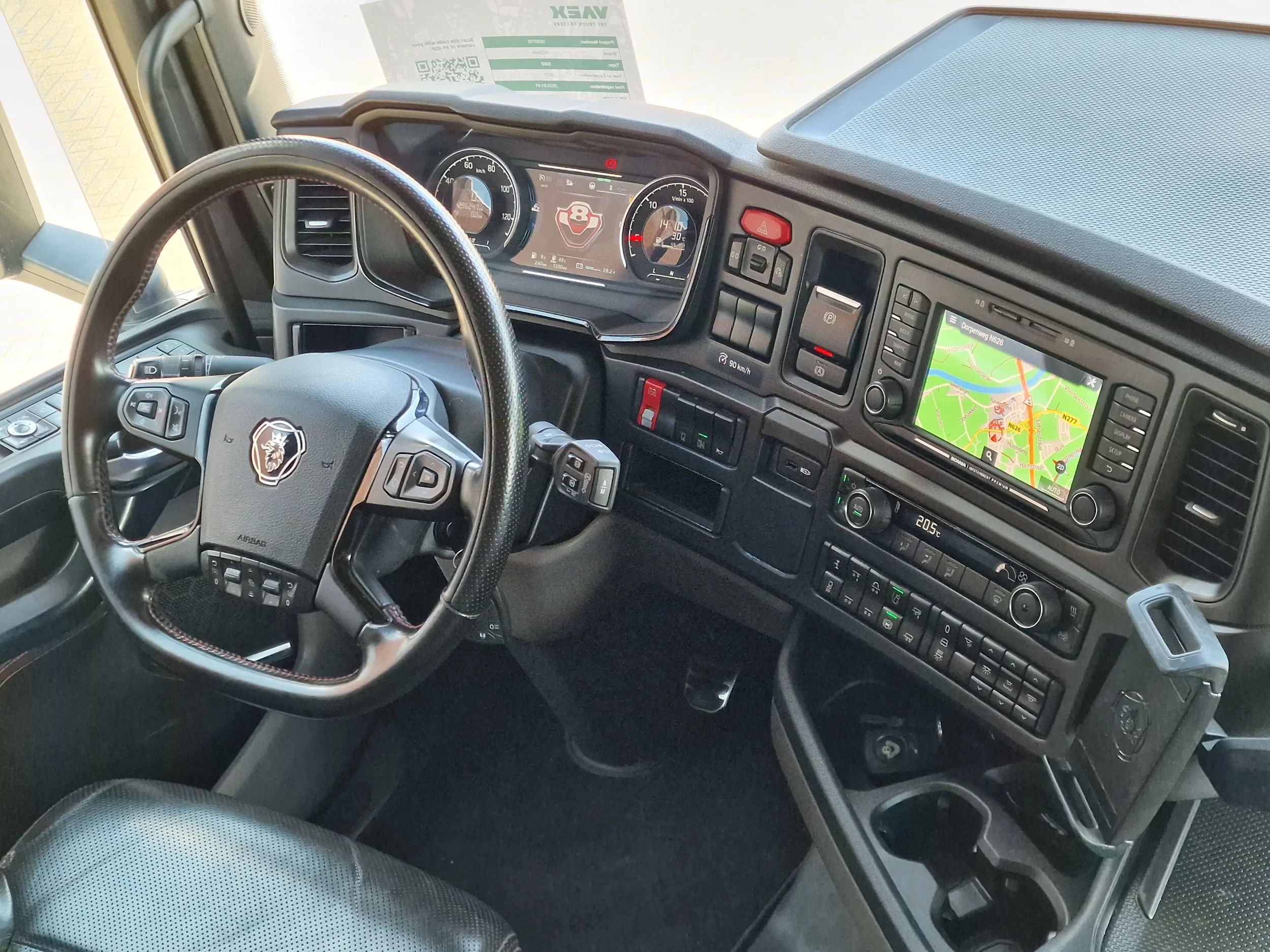 Scania S 2023 - 660S V8 NGS Highline 6x2 - Retarder - Full air - Leather - Led - Alloy wheels obrázek 19
