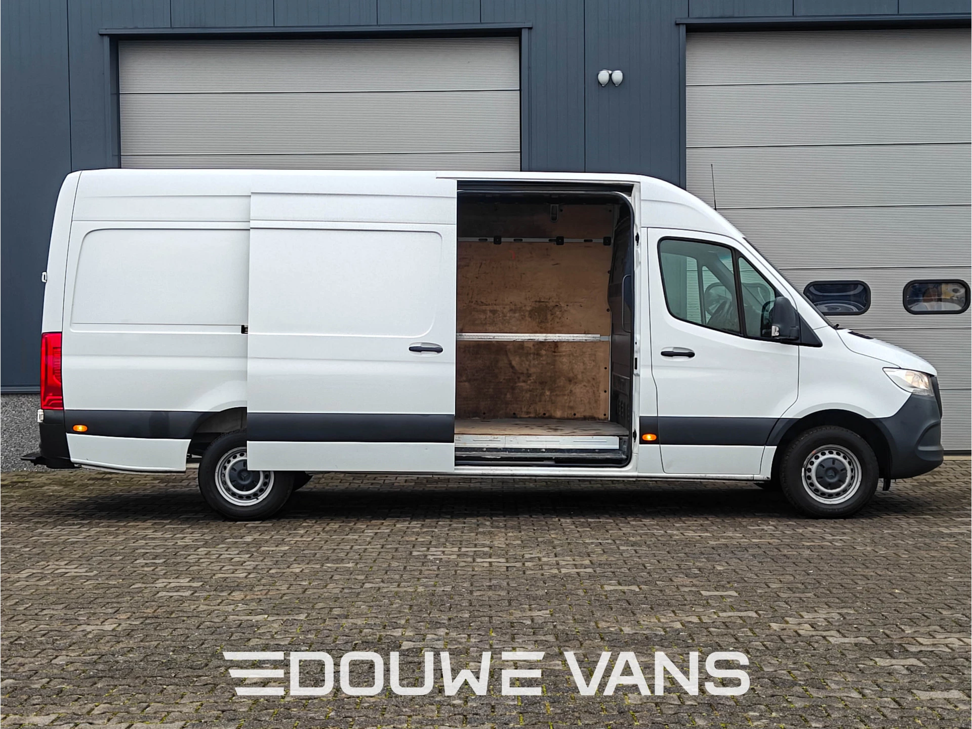 Mercedes-Benz Sprinter 2021 - 317 L3 H2 Automaat 3500kg Trekhaak MBUX Camera image 4
