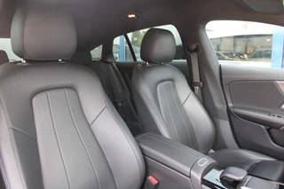 Mercedes-Benz CLA 2021 - Shooting Brake 180 AUT7 Luxury Line LEDER SFEER CARPLAY TREKHAAK immagine 11