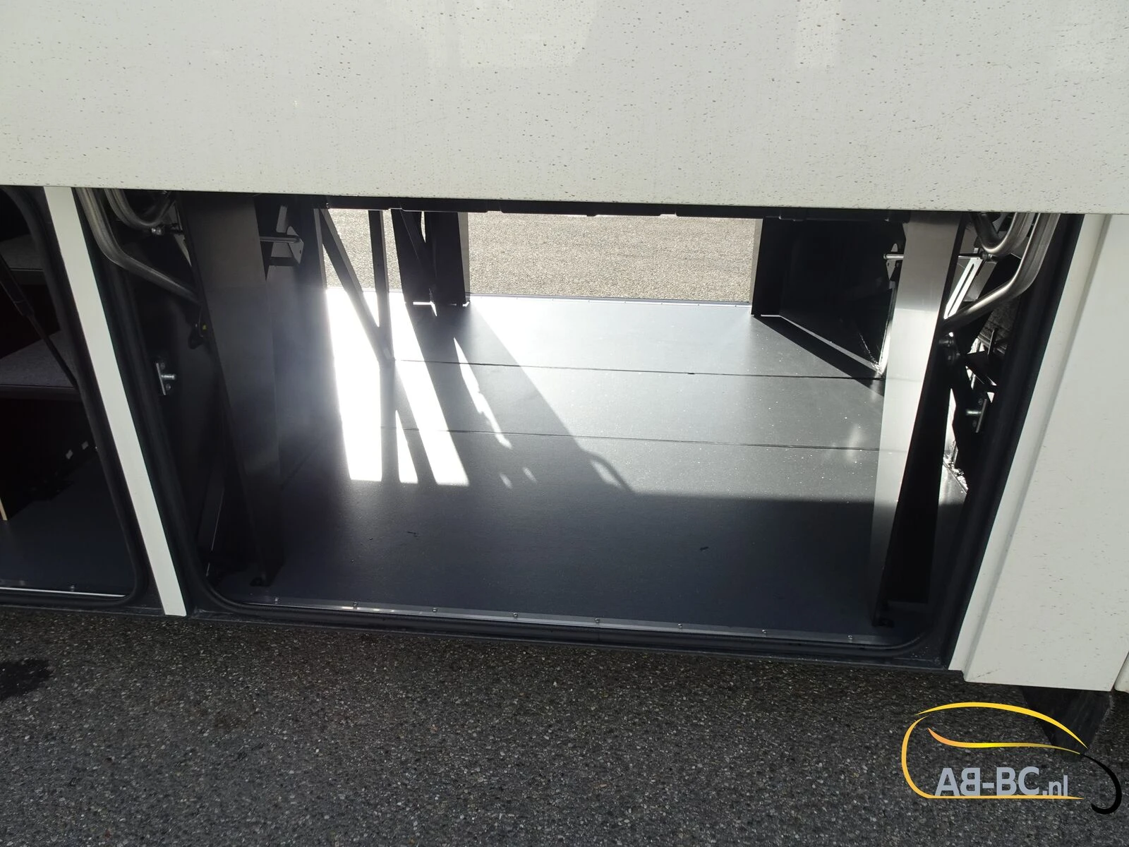 Iveco NEW 12.1 MTR Evadys, 53 Seats/WC 2 units on stock 2026 image 35