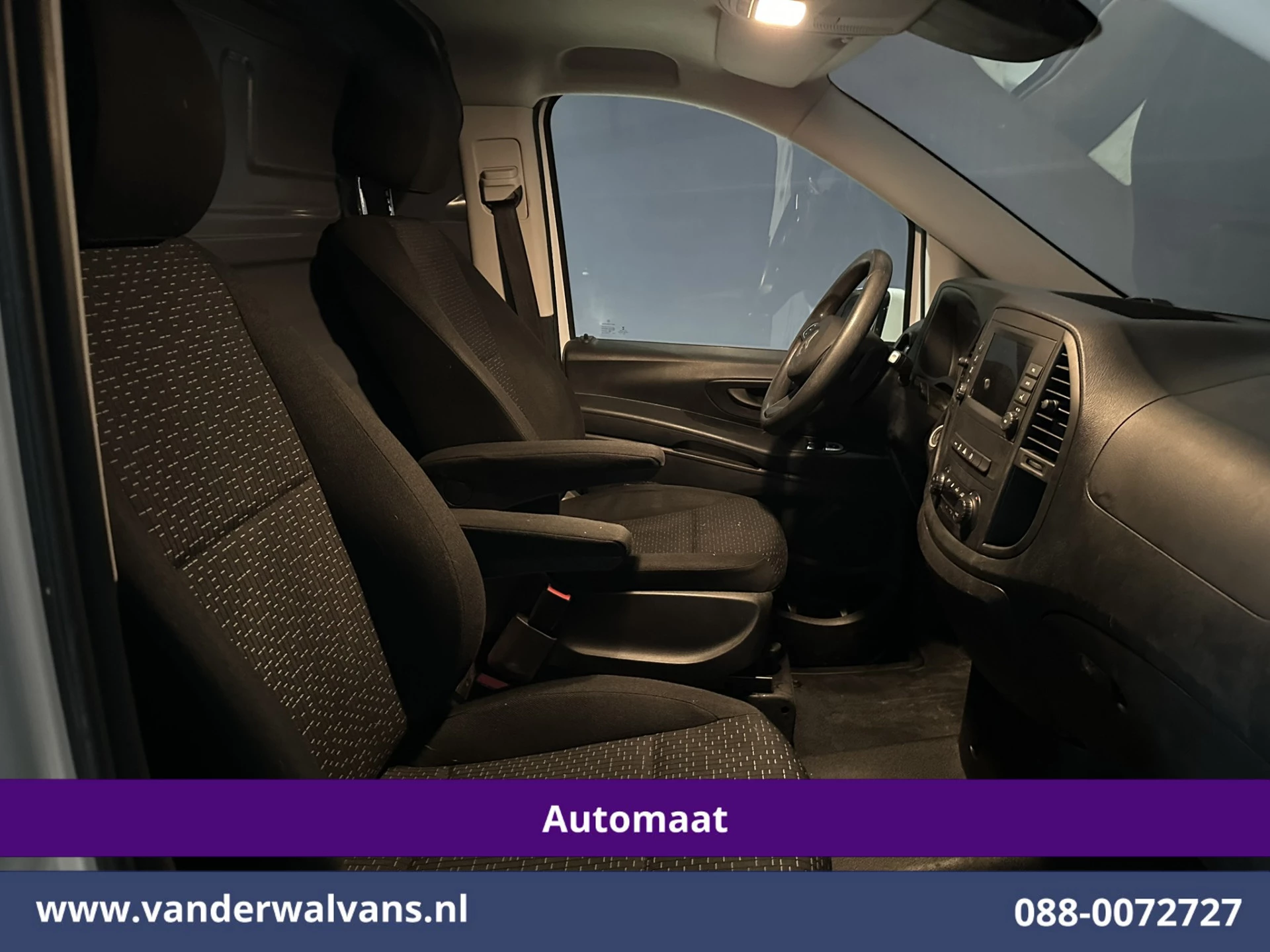 Mercedes-Benz Vito 2021 - 114 CDI 136pk 9G-Tronic Automaat L2H1 Euro6 Airco | Camera | Navigatie | Imperiaal | 2500kg Trekhaak | Apple Carplay image 8