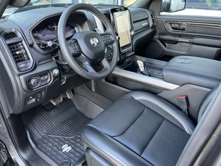 Dodge Ram Pick-Up 2024 - 5.7i V8 HEMI eTorque 400PK CREW CAB REBEL GT | BPM VRIJ | RAMBOX | LUCHTVERING | LPG | LAADBAKKLEP | TREKHAAK | PANODAK | 360CAM | DIGITAAL DASHBOARD afbeelding 9