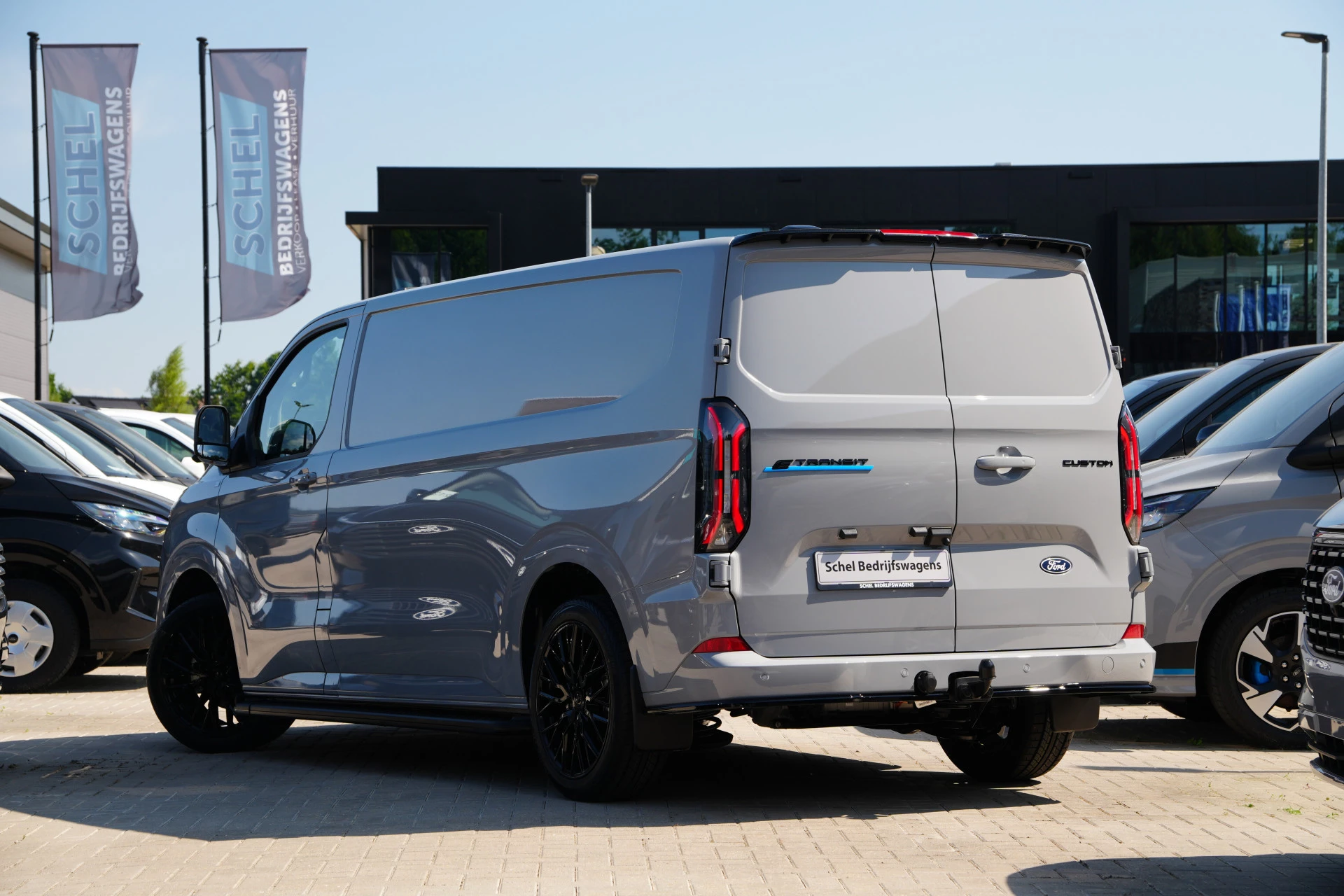 Ford E-Transit Custom 2026 - 340 L2H1 Limited 71 kWh 218pk - Trekhaak - ACC - B&O - Navi - Stoel/Stuurverwarming - 360 Camera - Blindspot - Rijklaar Bild 49