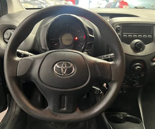 Toyota Aygo 2016 - 1.0 VVT-i x-now 2e Eigenaar - NAP - Cruise - Airco bild 16