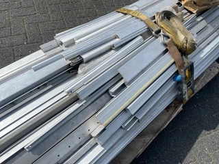 Schmitz Cargobull N/A - COMBIBOX PARTS obrazek 5