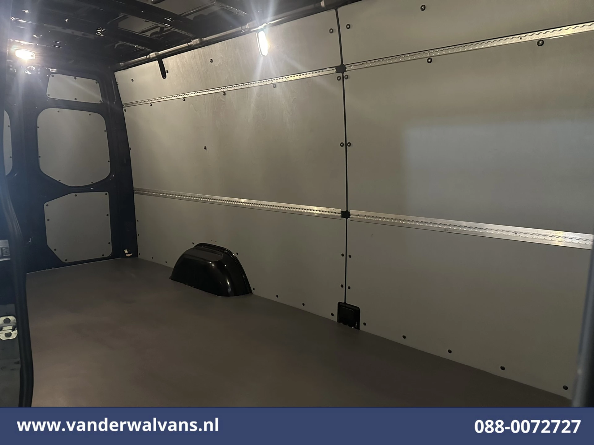 Mercedes-Benz Sprinter 2020 - 319 CDI 191pk 3.0L V6 L3H2 Euro6 Airco | Camera | Navigatie | Chauffeursstoel | Apple Carplay immagine 16