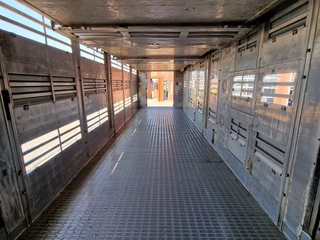Finkl N/A 2009 - SAV35 - 3/3 deck livestock - Ventilation - Lifting floors - Lifting roof obrazek 27