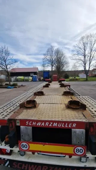 Schwarzmüller kurzes 3- Achs Chassis ADR für Chemie Spezialbehäl 2010 - kurzes 3- Achs Chassis ADR für Chemie Spezialbehälter image 11