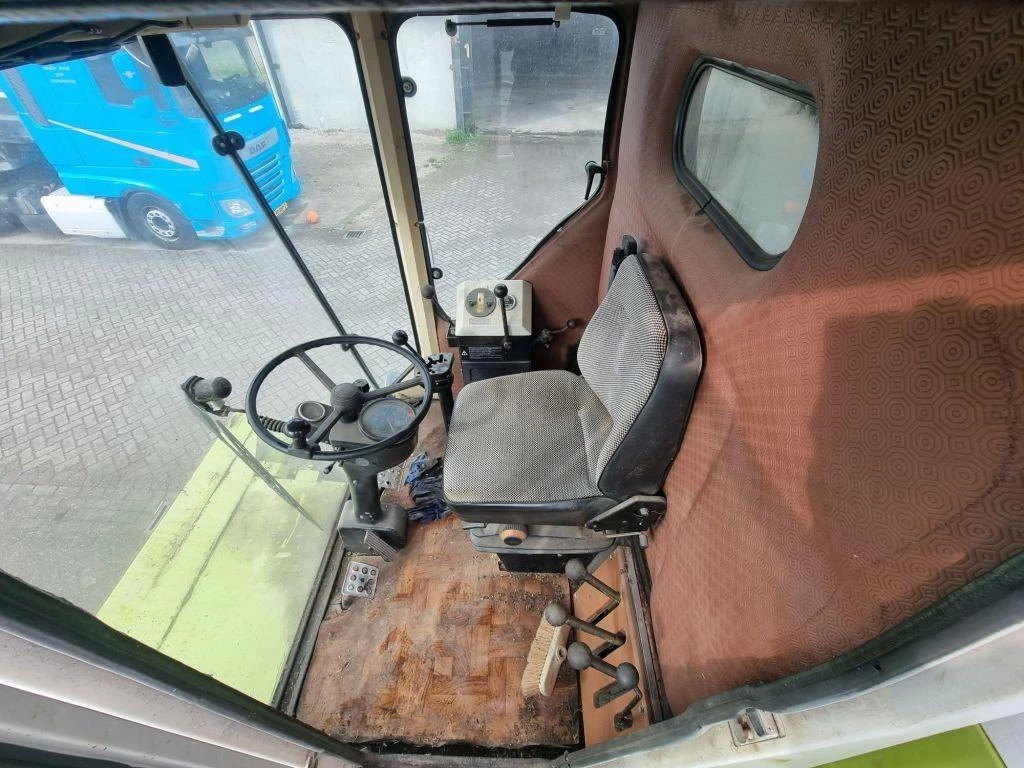 CLAAS Dominator 68s 1990 afbeelding 9