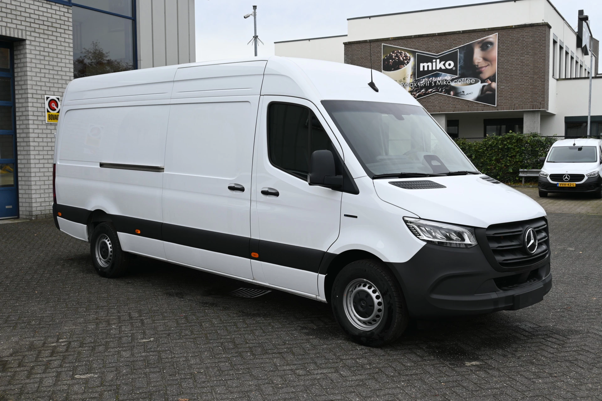 Mercedes-Benz eSprinter 2026 - 314 L3H2 Pro RWD 81kWh Bild 8