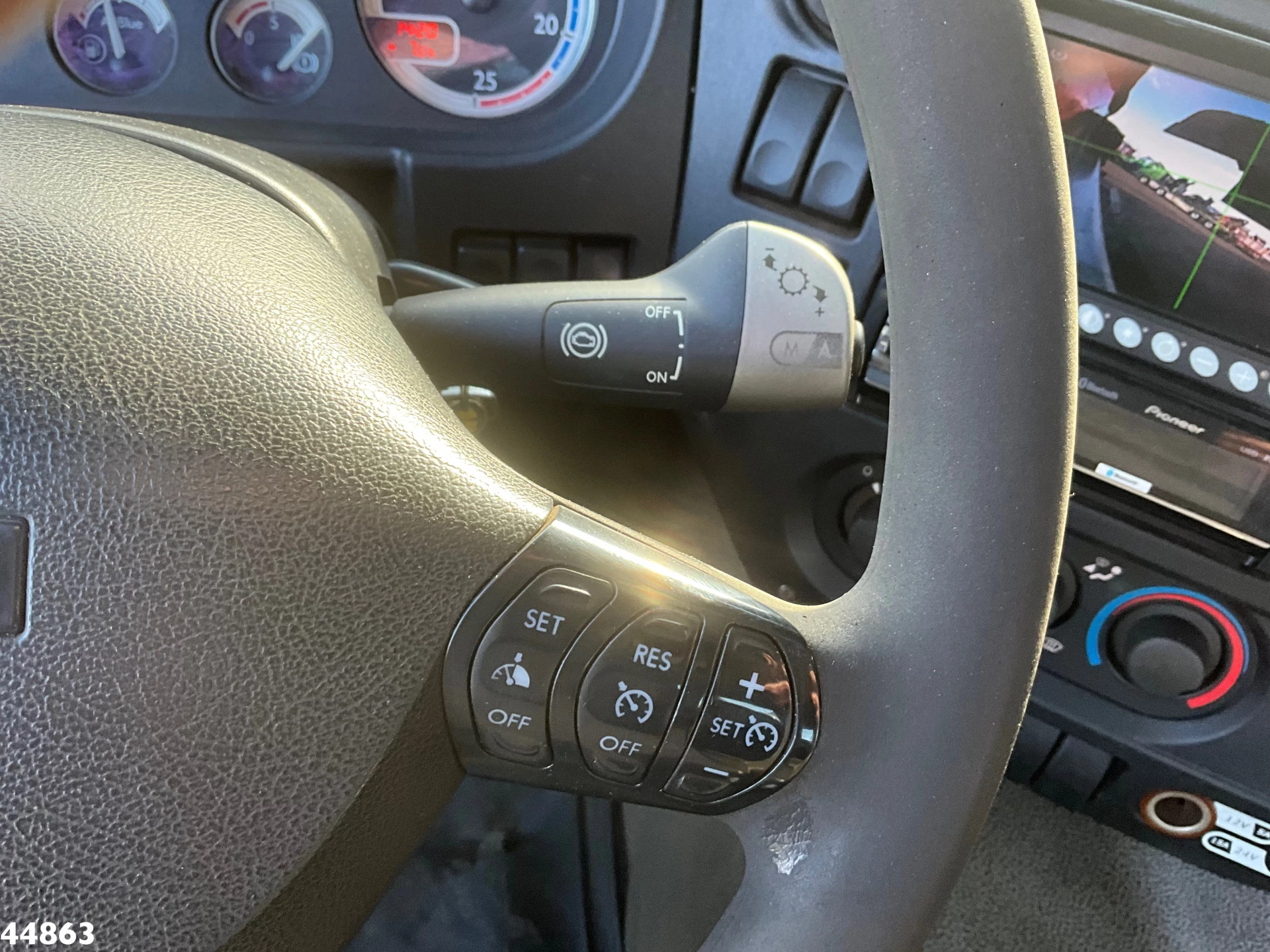 DAF 85 2012 - FAQ CF 460 HMF 16 Tonmeter Z-kraan image 15