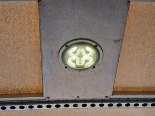 Volvo FH 2013 - 13.460 Globetrotter XL 6x2 - Box with side doors - Loadlift + Kelberg trailer 2012 with loadlift afbeelding 32