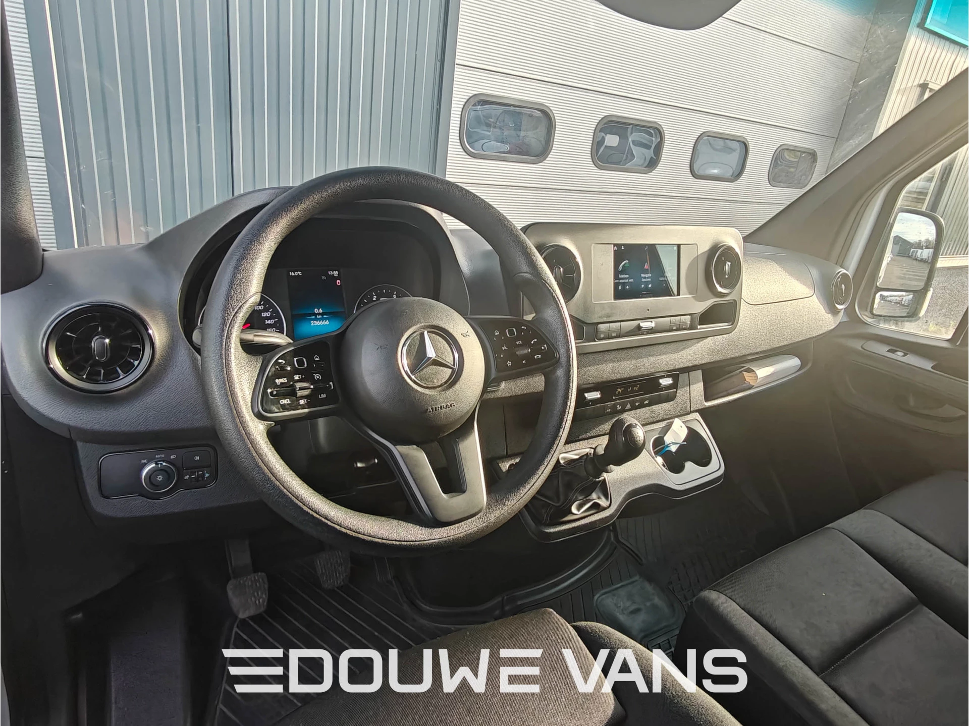 Mercedes-Benz Sprinter 2022 - L3 317 Airco Cruise Control DAB MBUX Navi afbeelding 7