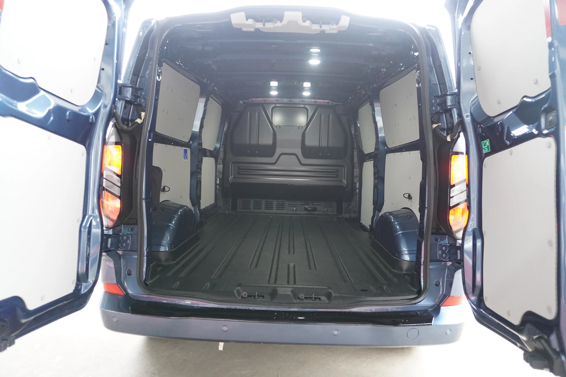 Ford Transit Custom 2024 - 320L 2.0 TDCI 170PK L2H1 Limited Automaat imagen 13